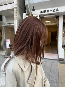 ベレーザ 渋谷(BELEZA) 4087グレーベージュミルクティーアッシュ艶髪ハイトーンカラー