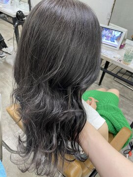 プライズ アイリス 池袋東口店(prize Iris) 大人グレーアッシュ