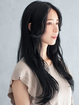 ヘアメイク アース 浜松市野店(HAIR & MAKE EARTH)の写真/長さは変えたくないけど雰囲気は変えたい...そんな方はEARTHにお任せ♪髪質や骨格に合わせたカットで印象UP