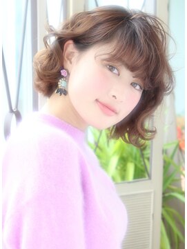 ワースホワイル(WORTH WHILE) マチルダボブピンクベージュインナーグレージュハイライト大人