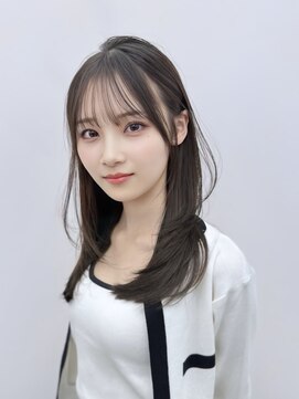 カシュカシュ 表参道(cache cache) 韓国シースルーバングレイヤー流れる顔まわりグレージュ