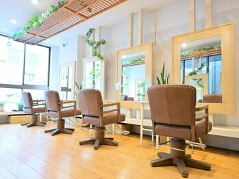 ニシオギ ヴォイス 西荻窪店(nishiogi voice)の写真/お子様と一緒に通える美容室♪髪質改善や時短メニューもご相談ください◎上質空間で癒しのサロンタイムを＊