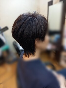 男&女のヘアーサロンF ショートウルフスタイル