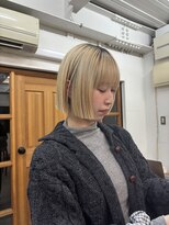 スタンド(stand)&nbsp;【切りっぱなしボブ】ライン感を残した口角ラインのミニボブ