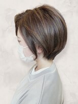 モッズヘア 足利(mod'hair)&nbsp;くすみベージュマロンベージュ前下がりボブフェザーショートヘア