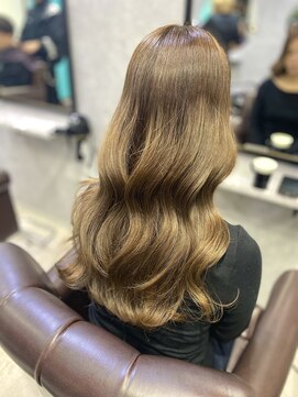 グラッジ 池袋(GLADGE) ミルクティーグレージュ