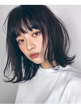 モードスタイル黒髪レイヤーショート/ウルフボブ/ボブレイヤー
