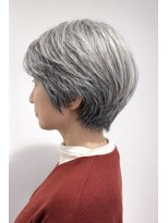 ハートボックス 四谷店(Heart box) グレイヘアショートスタイル