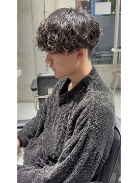 ハイプ(HYPE) フェザーパーマ/センターパート/シャドウパーマ/眉毛