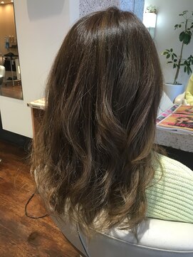 オズ ヘアーアンドトータルビューティー(OZ hair&total beauty) APPLIEアプリエカラー×ブルーアッシュ