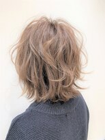 クラシア(Cracia)&nbsp;ウルフボブ×ベージュ