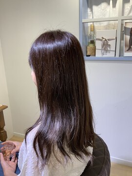 ユーネリー(U-NERY) 艶出しロングスタイル