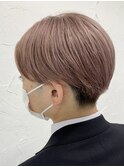ピンクベージュダブルカラー刈上げセンターパートツーブロック