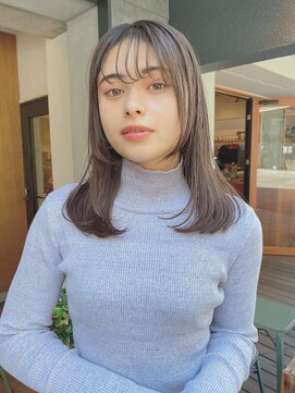 ルービック(Rubik's) 透明感/艶髪グレージュ/ストレートヘア