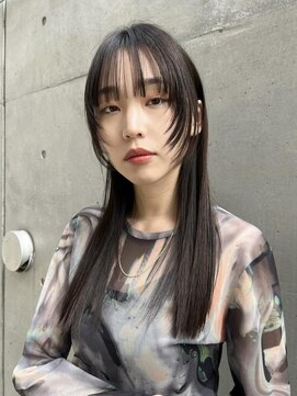 ニューヨークニューヨーク イオンスタイル東淀川店(NYNY) ロングヘアの顔周りウルフにストレートで大人っぽく