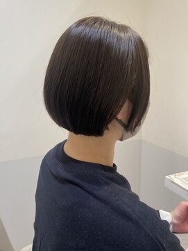 エレノア 枚方(Eleanor) ミニボブ&ベージュカラー☆ SHIZUKU