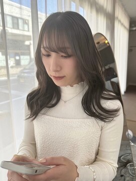 ユニカ 宇都宮(yunica) オリーブベージュ/ゆるレイヤー/流しバング