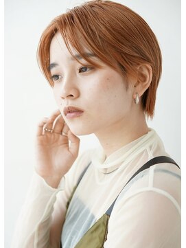 トリッカ 銀座(tricca) ひし形丸みショート/センターパート/小顔/アプリコットオレンジ