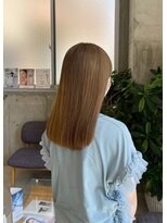 ニア 栄(nia)&nbsp;大人シアーベージュミニウルフボブミディアムレイヤー