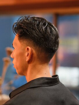 ダウバーバーショップ 銀座(DAU BARBER SHOP) ナチュラルサイドパート