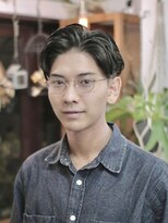 リッカ(RICCA)&nbsp;MEN’S HAIR/サーフカール/刈り上げセンターパート/恵比寿