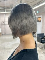 ロイオブジゼル(roi of GiseL)&nbsp;ショート ボブ ハイトーン ブリーチ ダブルカラー グレージュ