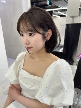 シイム(CYM) ショートミディ/レイヤーカット/ボブ/顔まわりカット