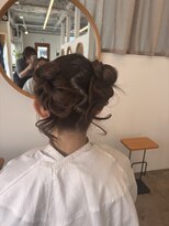 リフ バイ ローバー(Lif by ROVER)&nbsp;ツインアレンジ/ヘアセット/ヘアアレンジ/結婚式/卒業式/入学式