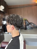 アオイ(Aoi)&nbsp;メンズスパイラルパーマで朝のセットを簡単に
