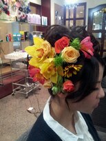 ヘアセットアンドエクステンションショールーム(SHOW ROOM) 生花たっぷりアップスタイル