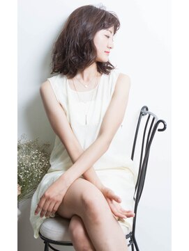 シロ(SiLO) ＊ふわふわシルエットのミディアムヘア＊