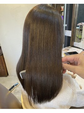 エミュー(emue) emue○艶カラーココアブラウンbefore→after20代30代人気○中島