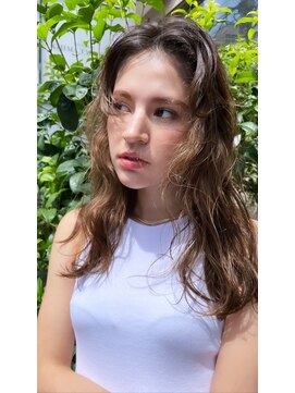 ソルトウォーター 南堀江(SALT WATER) グレージュ