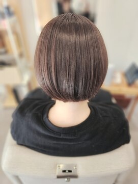 ツナグ(TSUNAGU) 艶々☆質感にこだわった丸みショートボブ