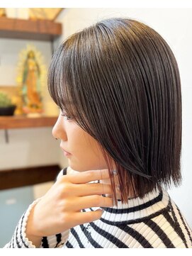 サーティーン(THIRTEEN) シンプルボブ・インナーカラー楽しみませんか？(^^) 20代