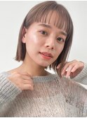 顔周りレイヤーカットくびれヘアミルクティーベージュカラー