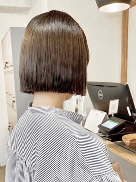 ネオリーブ クーロ(Neolive curro) 小顔タッセルボブ×美髪[ぱつっとボブ/縮毛矯正/横浜韓国]