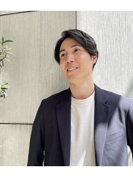 ディオ アンド ルーチェ(Dio&Luce) センターパート/ビジネスカジュアル/ツーブロック/黒髪