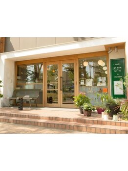 《大人女性のためのエイジングケアサロン》再現性◎のデザインと様々なお悩みに対応する技術力が大好評◇