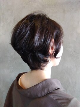 エディ(HEDI) デジパーショートボブ