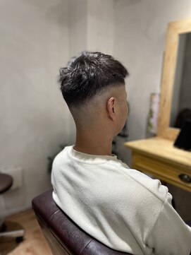 クーシ(kuusi) スキンフェード【高円寺/東高円寺/新高円寺】