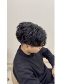 センターパート×シャドウパーマ