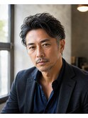 大人メンズ無造作ウェーブセンターパートツーブロックパーマ