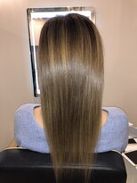 アールサロン アオヤマ(Rr SALON AOYAMA)&nbsp;プラチナミネコラストレート