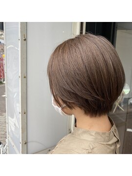 ウルム 蕨西口(ULUM) 【落合優香】ショート×ハイトーン