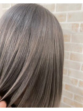 フロー 東中野(Flow) ホワイトミルクティ／ブリーチ１回