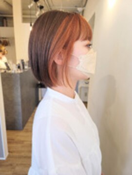 アバント(avant) オレンジインナーカラーボブ