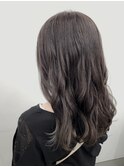 グレージュモテ髪ふんわりカール巻き髪ミディアムロングヘアー