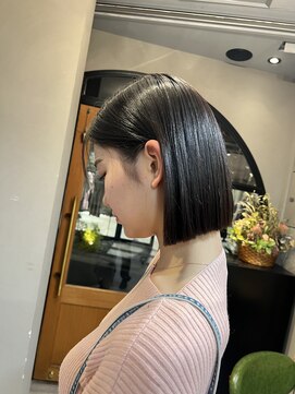 イオエ 元町(ioe) 黒髪/グレーベージュ/レイヤーロング/アッシュカラー/髪質改善