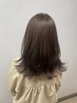 マーシュアトレ(marshu atre) ☆ふわっとレイヤーカット☆